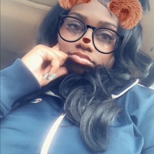 Meet your Posher, Brianna